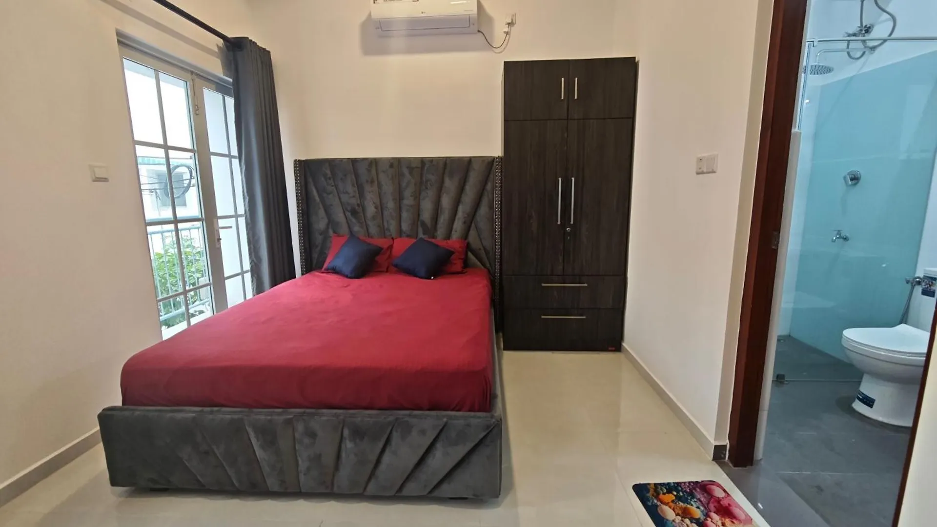 Santorini Resort 12A- Tranquil Negombo Escape Your Perfect Coastal Getaway! Sri Lanka