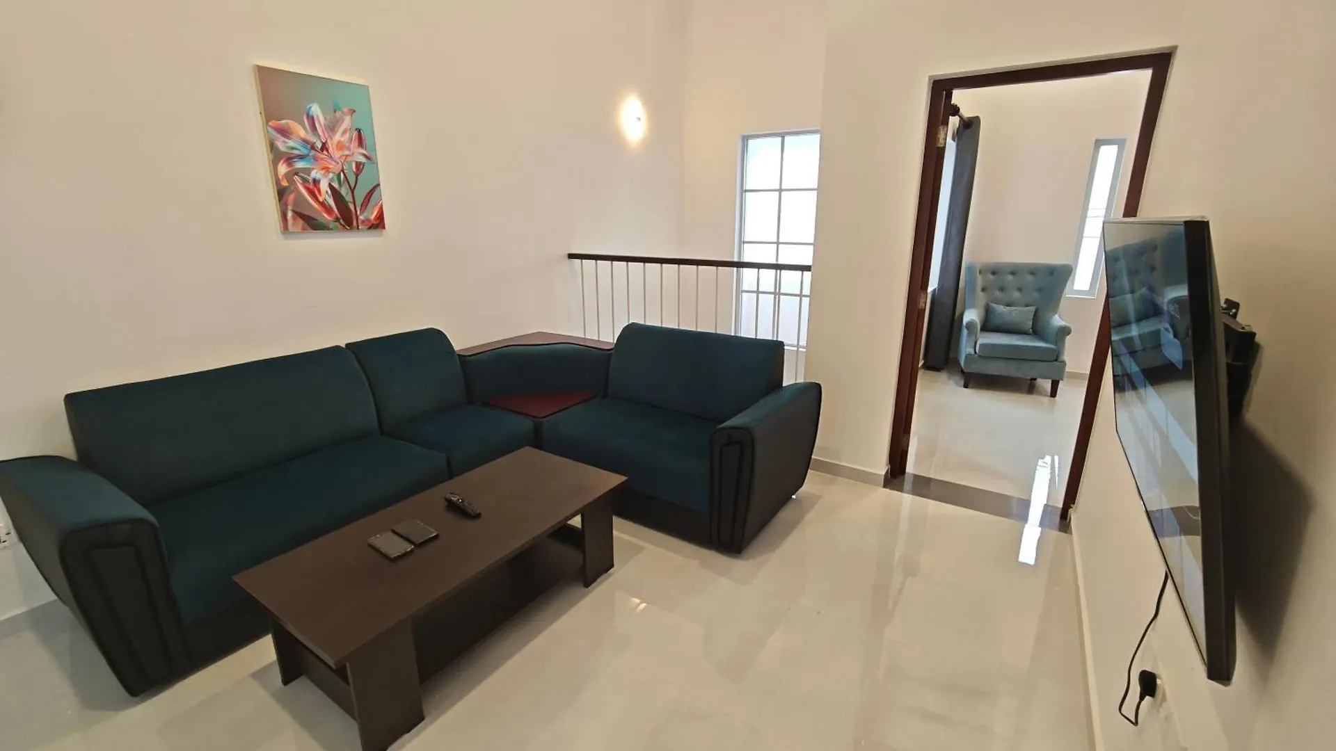 Santorini Resort 12A- Tranquil Negombo Escape Your Perfect Coastal Getaway! Tatil Evi