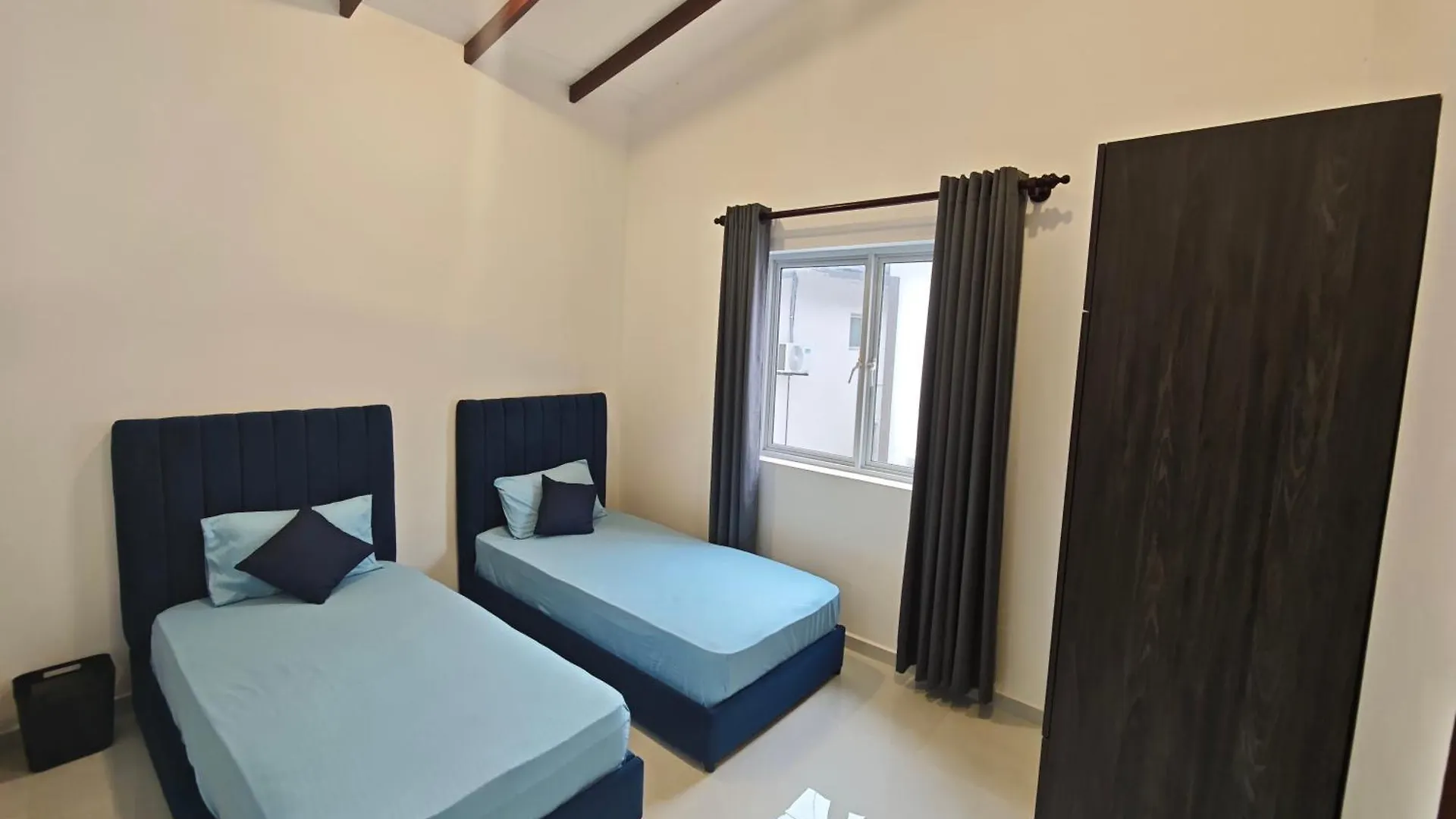 Tatil Evi Santorini Resort 12A- Tranquil Negombo Escape Your Perfect Coastal Getaway! Sri Lanka